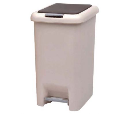 BASURERO PLASTICO C/ PEDAL 15L B007093